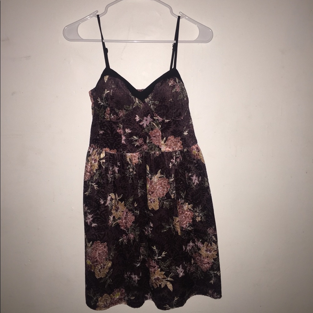 Floral dress size M